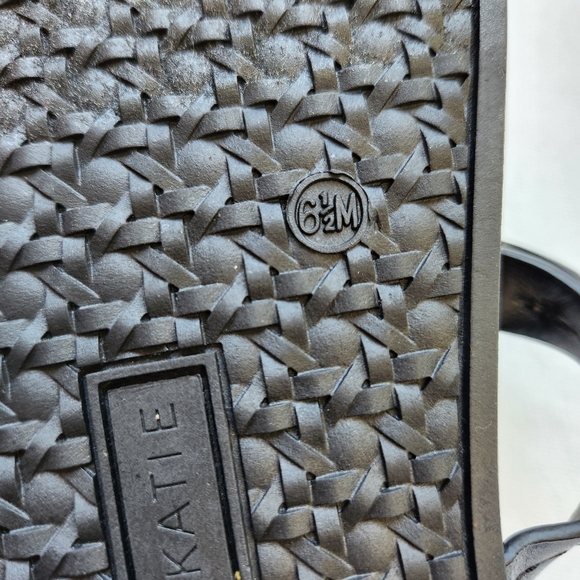 Kelly & Katie Sandals Sarine Black Gold Medallion Summer Beach 6 1/2 Medium - Picture 8 of 9